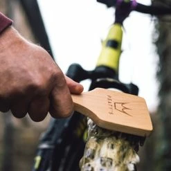 Peaty's Fiets Borstel Set -Unior Winkel 2021BrushProductImages 0009 LayerComp10 587b5a14 3b23 4107 a6a0 ffb5ef2ea145 2048x